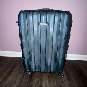 Samsonite 24” Midnight Blue Hardshell Spinner